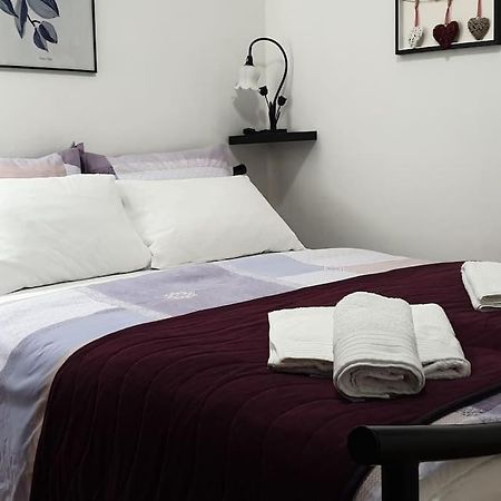 Alex Apartment Zemun Екстер'єр фото
