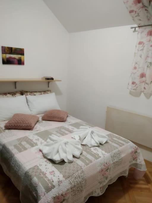 Alex Apartment Zemun Екстер'єр фото